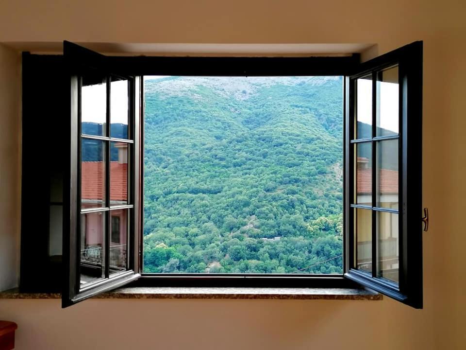 Sa Stiddiosa Guesthouse Gadoni ภายนอก รูปภาพ