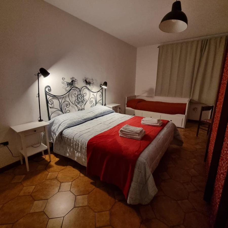 Sa Stiddiosa Guesthouse Gadoni ภายนอก รูปภาพ