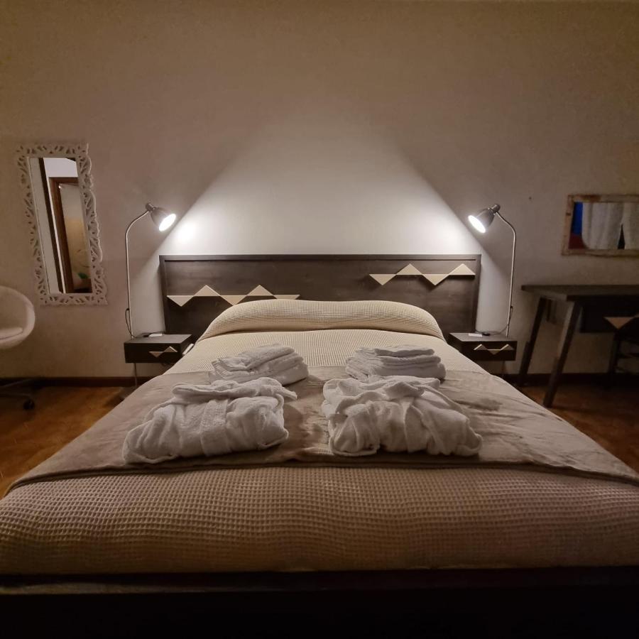 Sa Stiddiosa Guesthouse Gadoni ภายนอก รูปภาพ