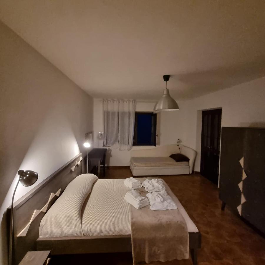 Sa Stiddiosa Guesthouse Gadoni ภายนอก รูปภาพ